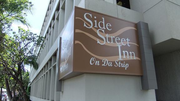 Side Street Inn On Da Strip（サイド・ストリート・イン カパフル店）