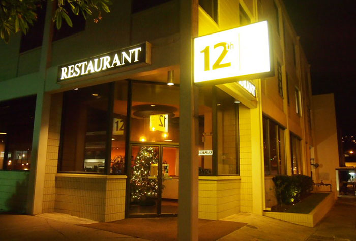 12th Ave Grill（12th アベニュー・グリル）