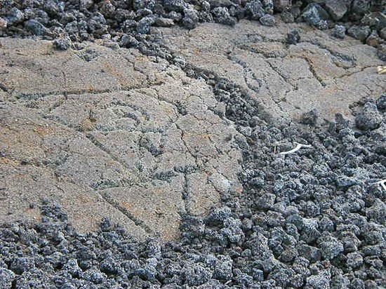Petroglyph（ペトログリフ）
